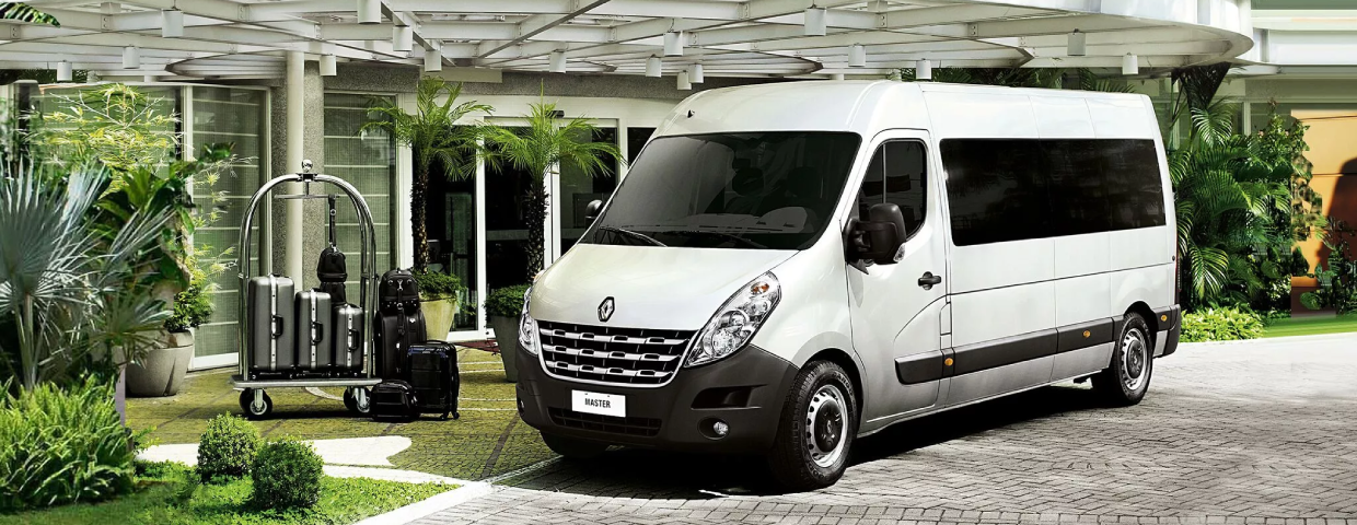 Renault Master Minibús